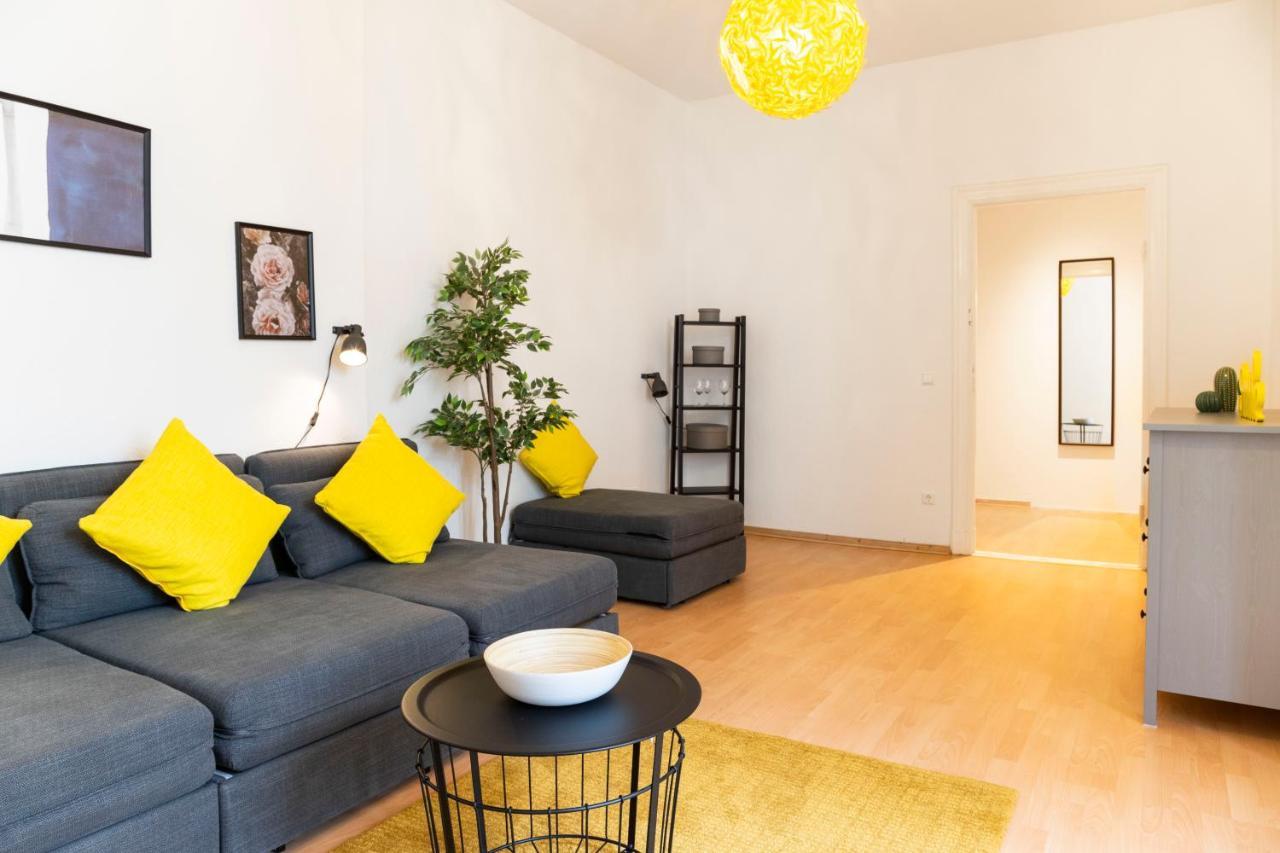 Amazing Apartment 1Br For 7 @Mauerpark Pberg Berlijn Buitenkant foto